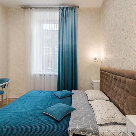Luxury Flat Near Opera Apartman Lviv Kültér fotó