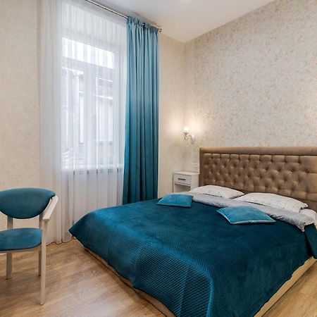Luxury Flat Near Opera Apartman Lviv Kültér fotó